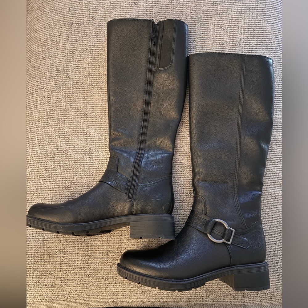 Clark’s Black Leather Boots New 7 1/2